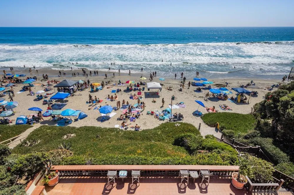 2977 Ocean Street Carlsbad, CA 92008