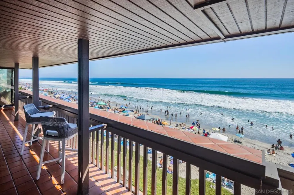 2977 Ocean Street Carlsbad, CA 92008