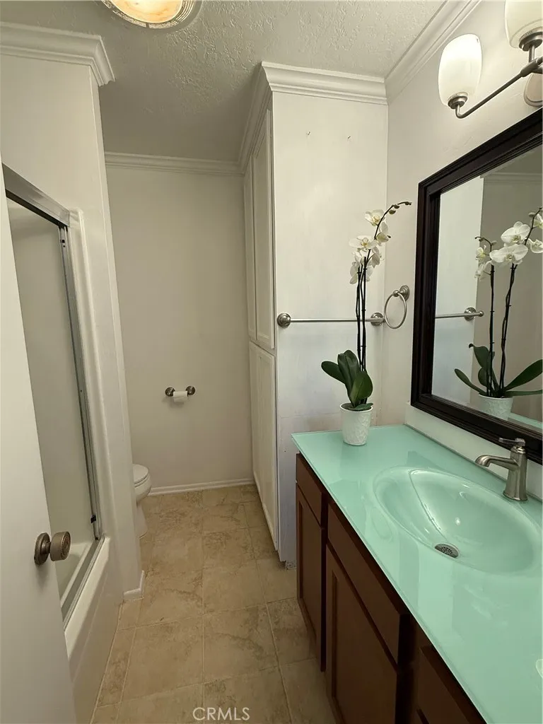 1 Cresta Verde Drive Rolling Hills Estates, CA 90274