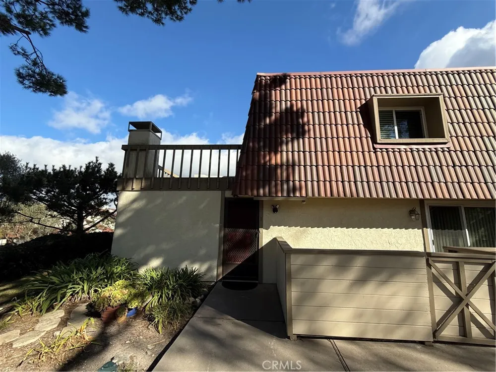 1 Cresta Verde Drive Rolling Hills Estates, CA 90274