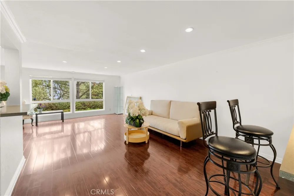 1 Cresta Verde Drive Rolling Hills Estates, CA 90274
