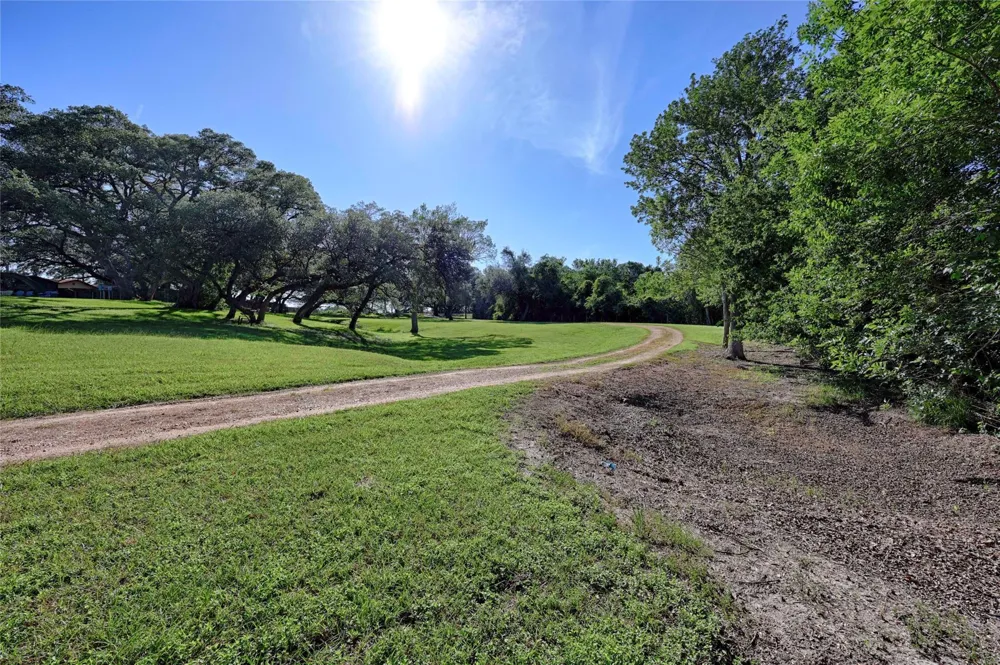 S Us Highway 77 La Grange, TX 78945