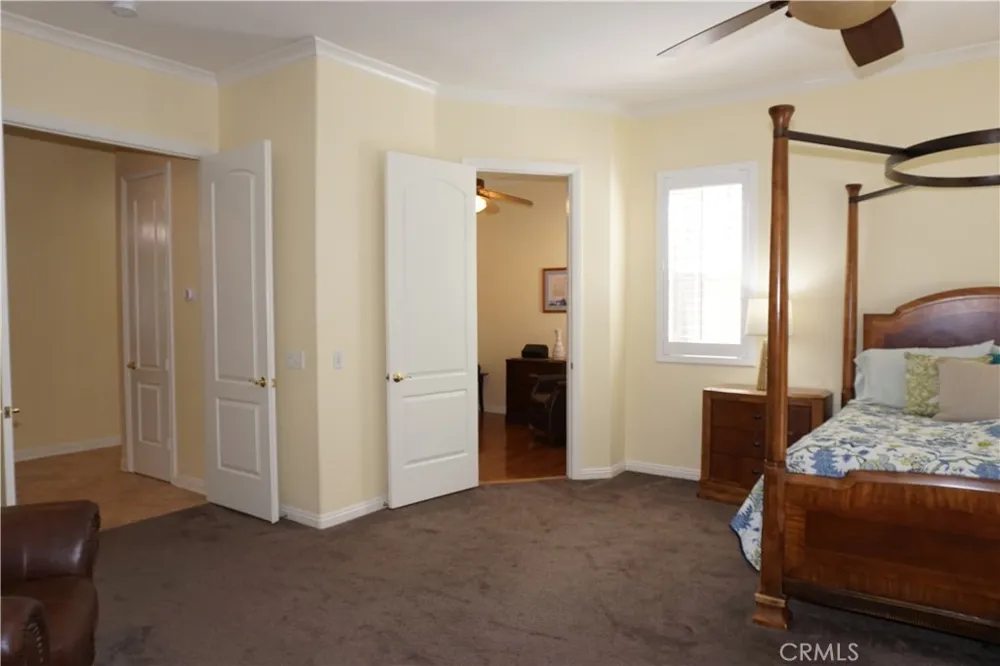 22142 Hoofbeat Canyon Lake, CA 92587