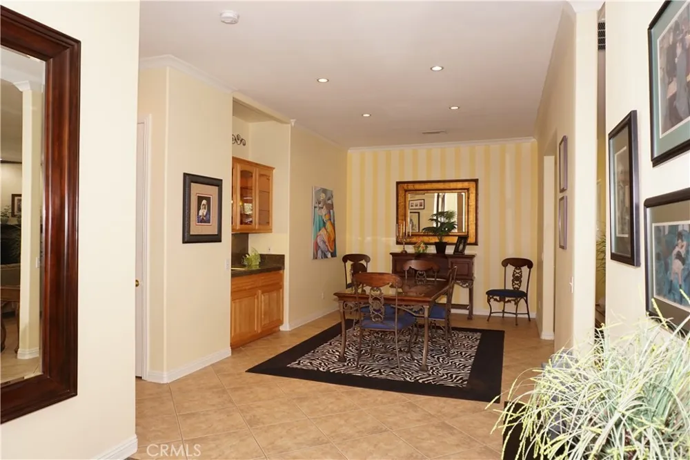 22142 Hoofbeat Canyon Lake, CA 92587