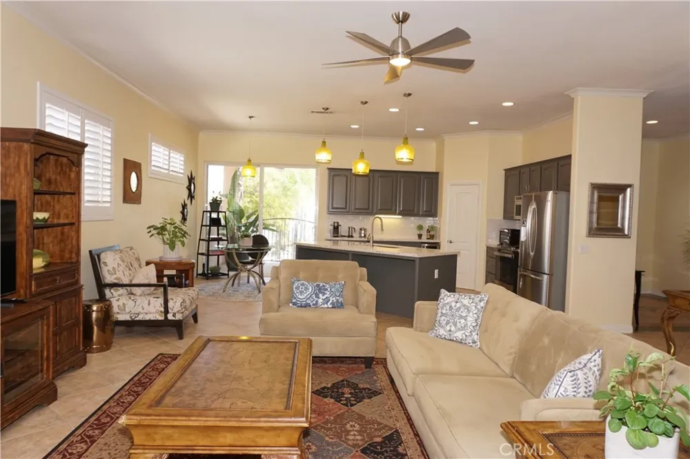 22142 Hoofbeat Canyon Lake, CA 92587