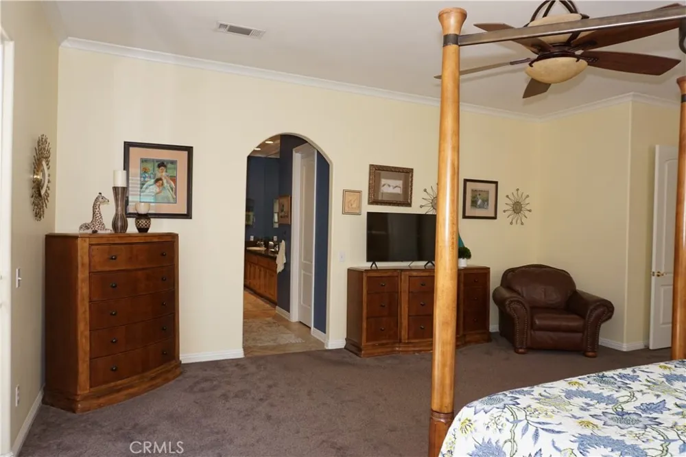 22142 Hoofbeat Canyon Lake, CA 92587
