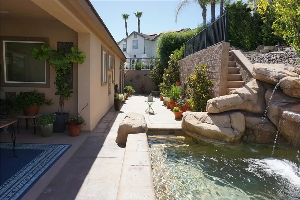 22142 Hoofbeat Canyon Lake, CA 92587