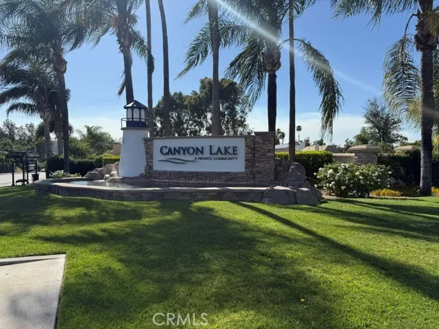 22142 Hoofbeat Canyon Lake, CA 92587