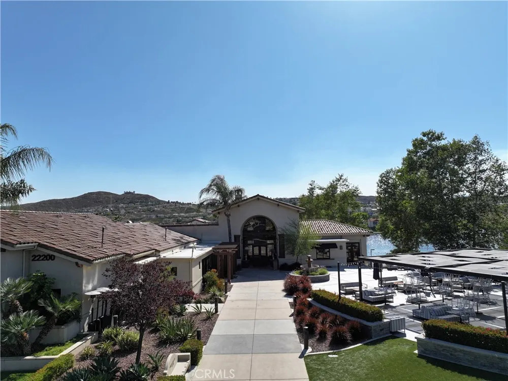 22142 Hoofbeat Canyon Lake, CA 92587