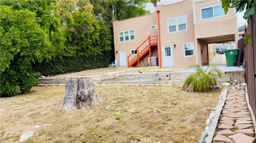 2348 Loy Lane Los Angeles, CA 90041