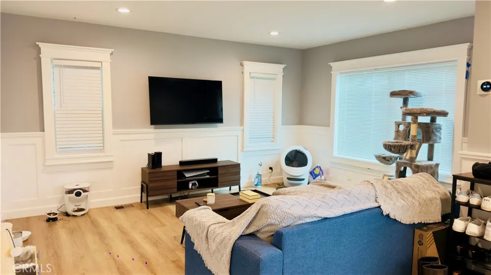 2348 Loy Lane Los Angeles, CA 90041