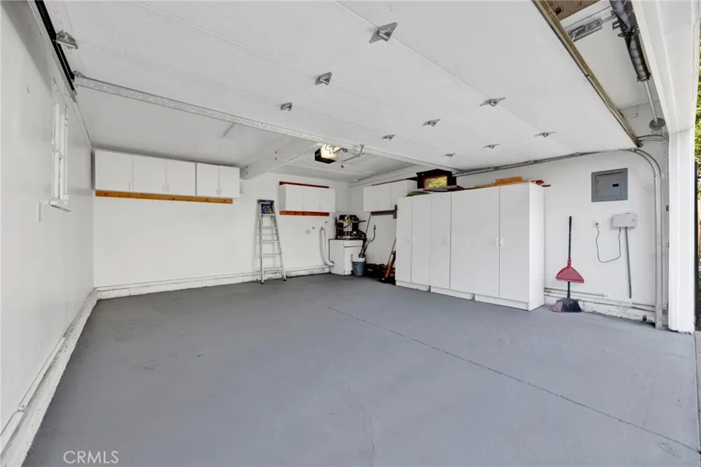 11301 Blix West Toluca Lake, CA 91602