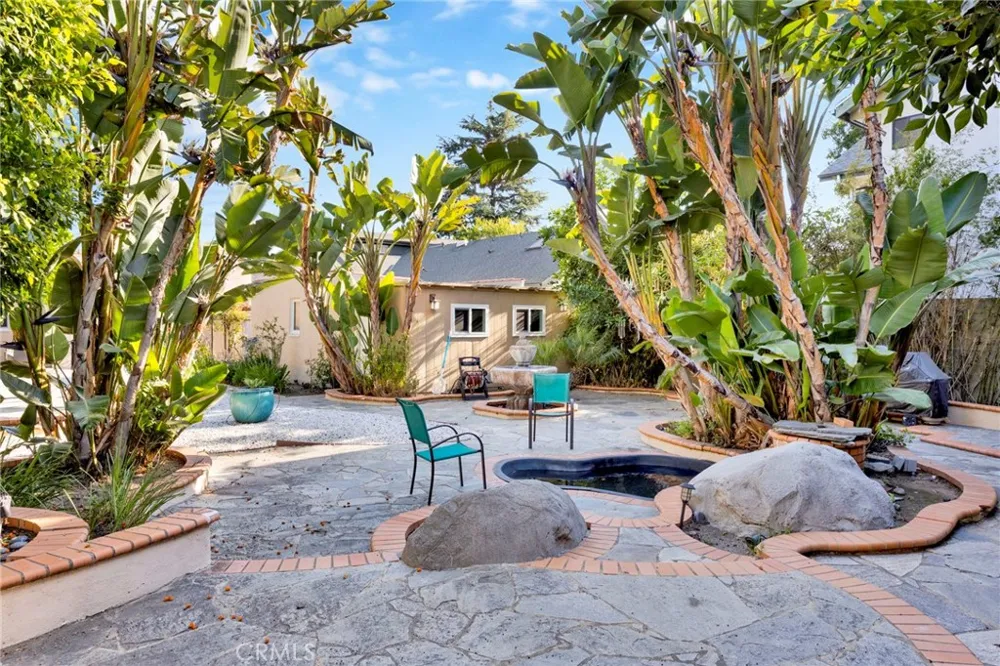11301 Blix West Toluca Lake, CA 91602