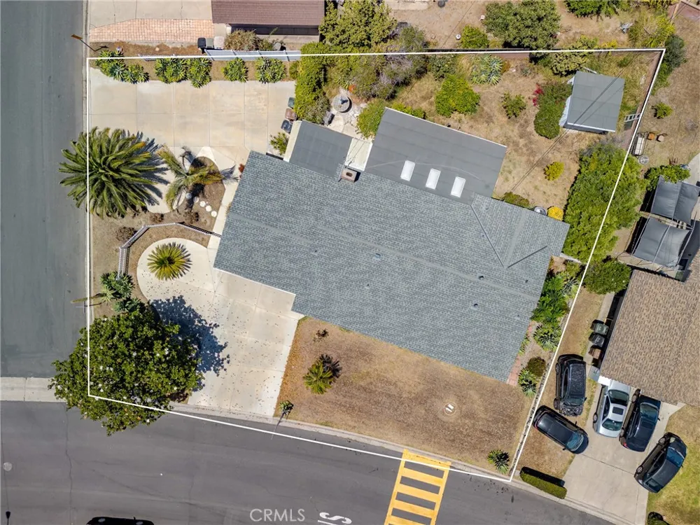8851 La Grand Avenue Garden Grove, CA 92841