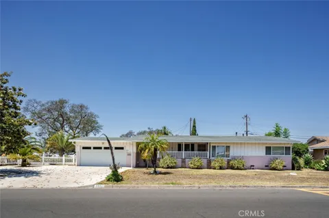 8851 La Grand Avenue