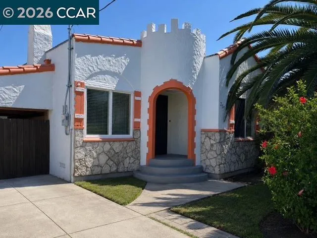 251 E 17th Street Pittsburg, CA 94565