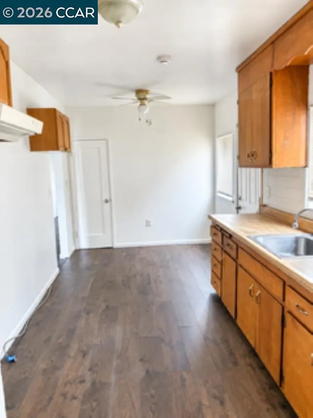 251 E 17th Street Pittsburg, CA 94565