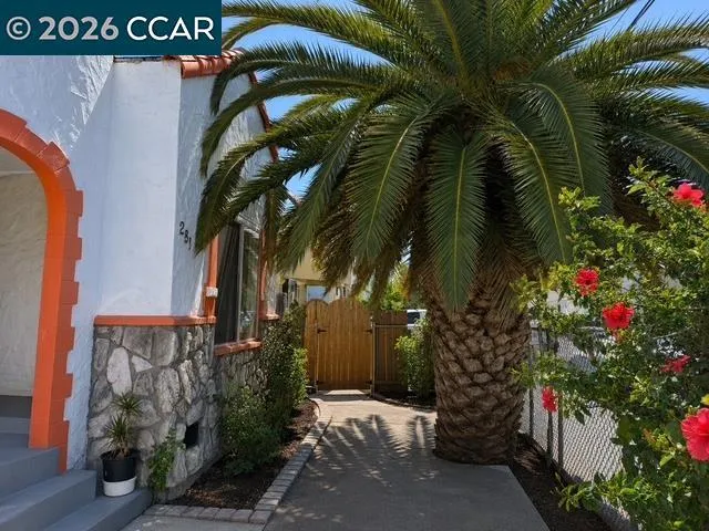 251 E 17th Street Pittsburg, CA 94565