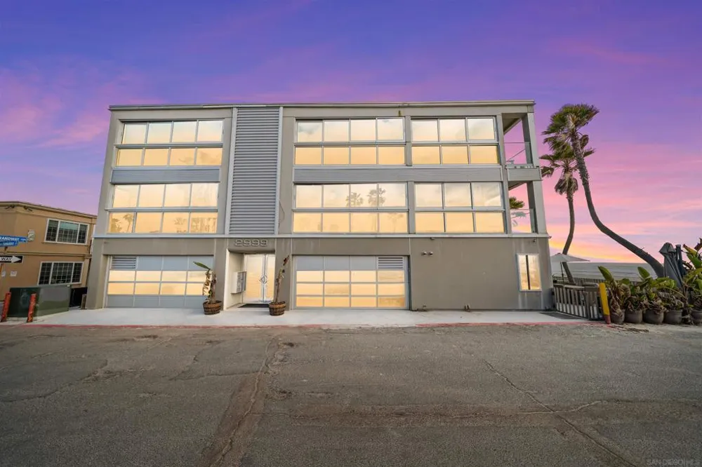 2999 Ocean Front Walk #2 San Diego, CA 92109