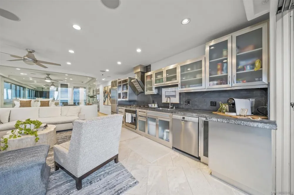2999 Ocean Front Walk #2 San Diego, CA 92109