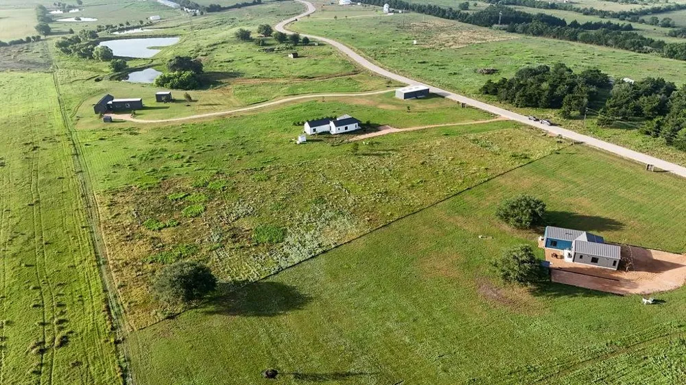 334 Vineyard View Trail Carmine, TX 78932
