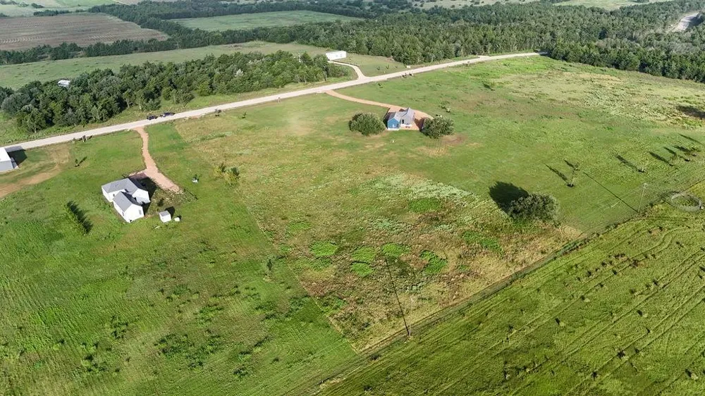 334 Vineyard View Trail Carmine, TX 78932