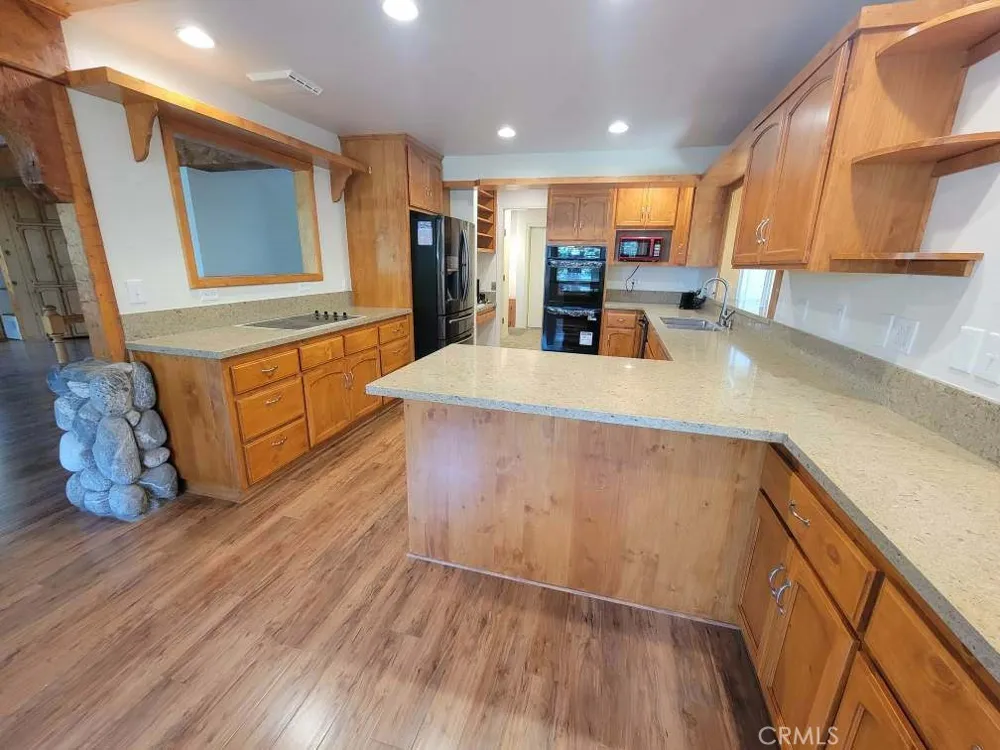 550 Coyote Trail Cedarpines Park, CA 92325