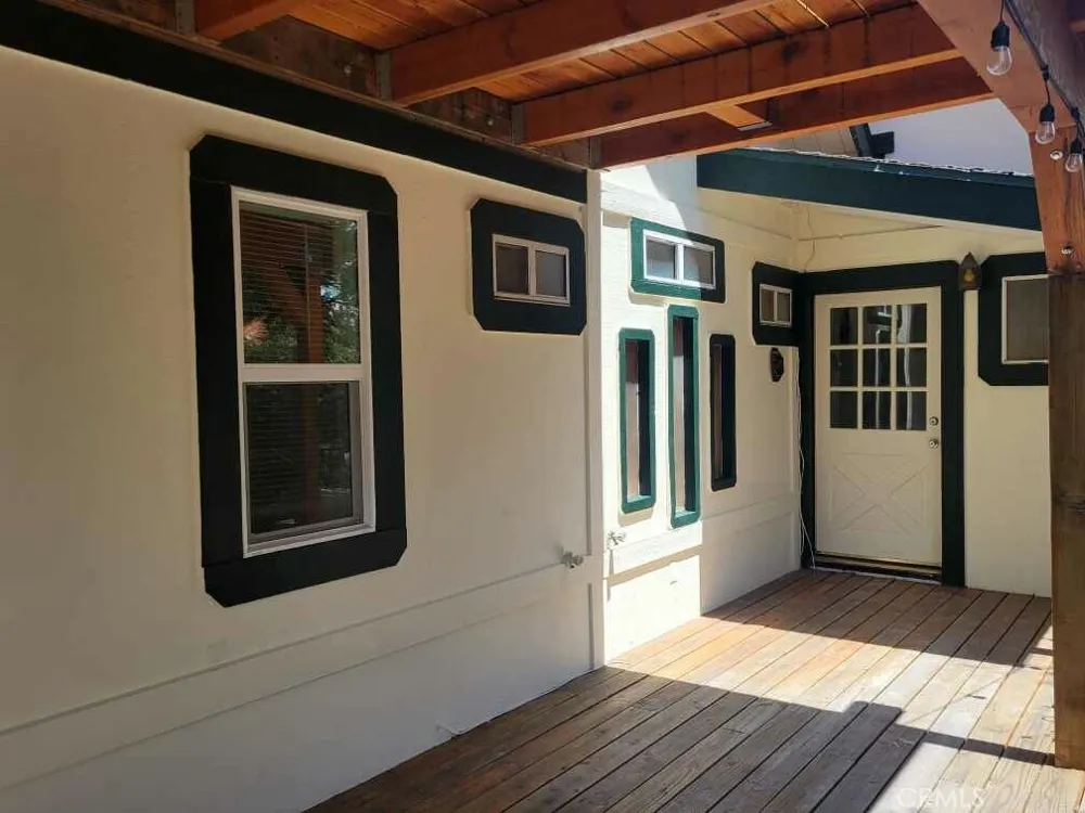 550 Coyote Trail Cedarpines Park, CA 92325