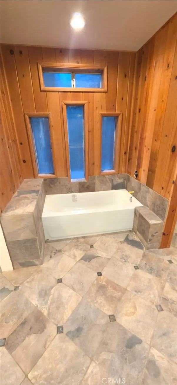 550 Coyote Trail Cedarpines Park, CA 92325