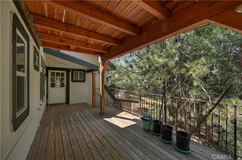 550 Coyote Trail Cedarpines Park, CA 92325