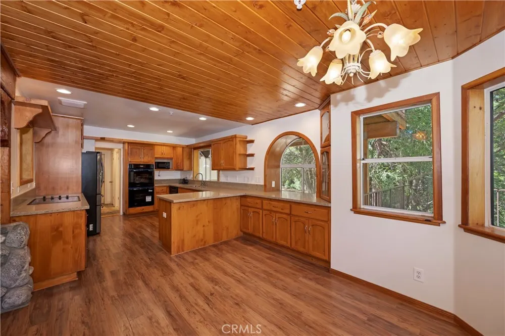 550 Coyote Trail Cedarpines Park, CA 92325