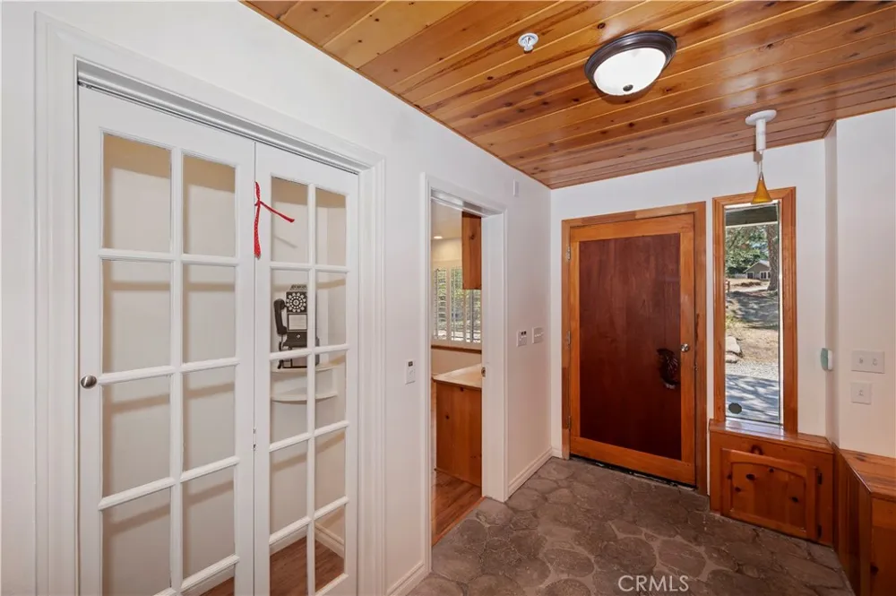 550 Coyote Trail Cedarpines Park, CA 92325