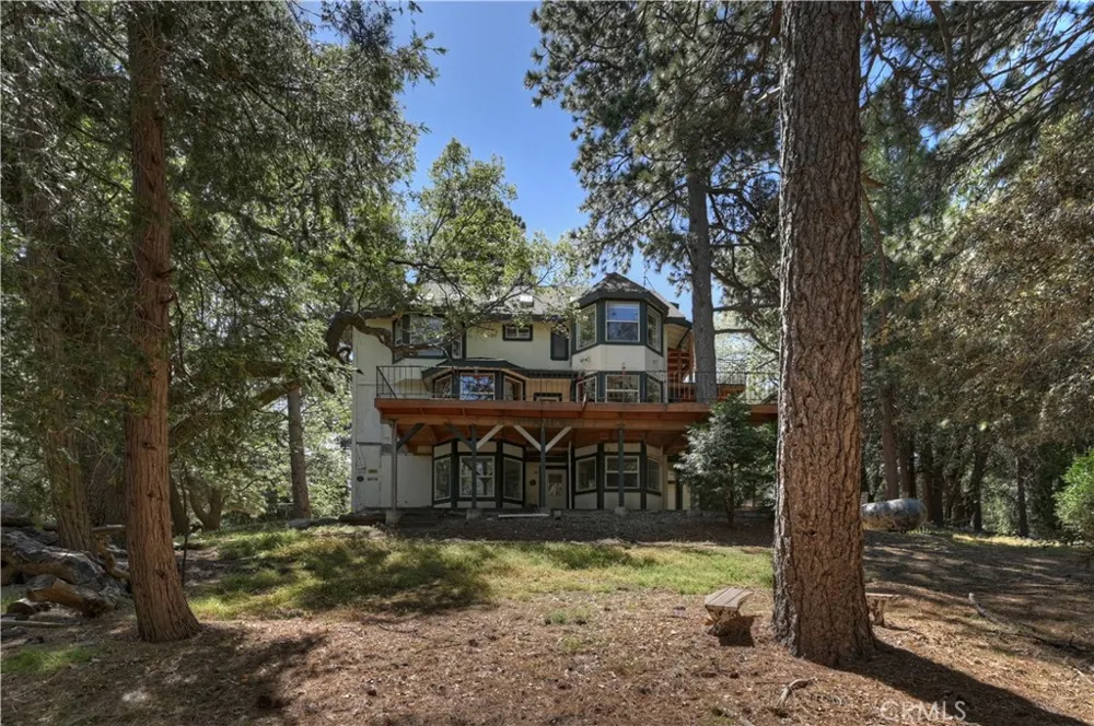 550 Coyote Trail Cedarpines Park, CA 92325