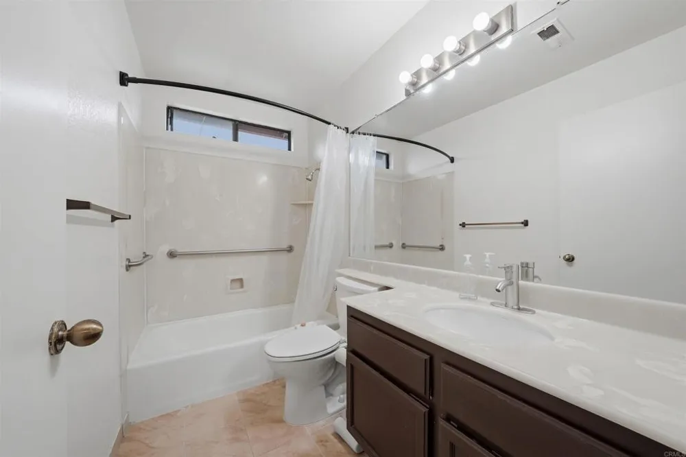 425 Avenida Abajo El Cajon, CA 92020