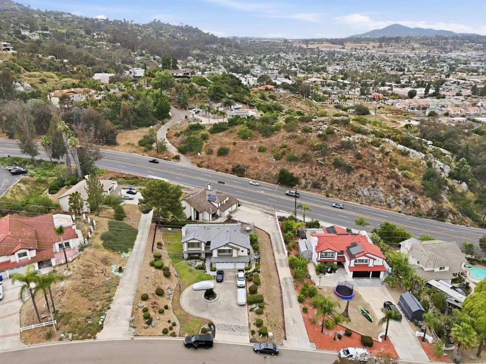 425 Avenida Abajo El Cajon, CA 92020