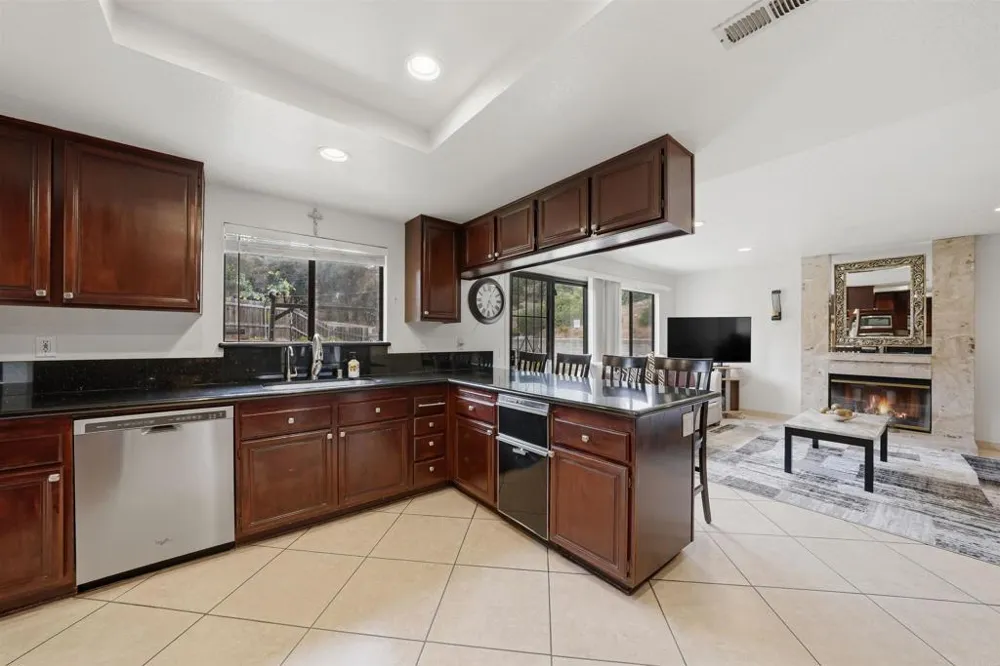 425 Avenida Abajo El Cajon, CA 92020