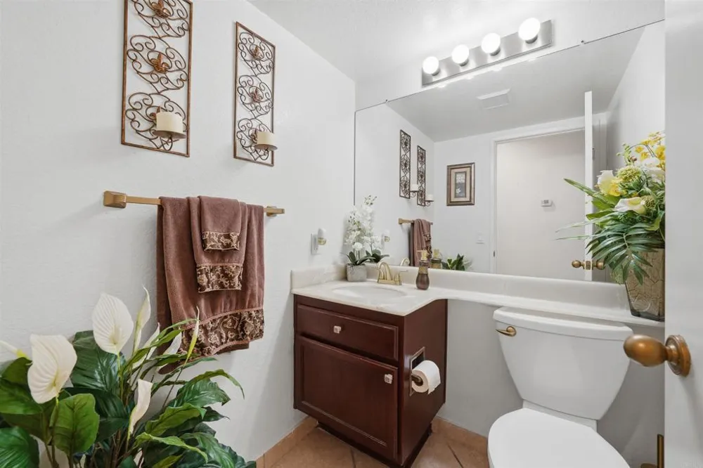 425 Avenida Abajo El Cajon, CA 92020