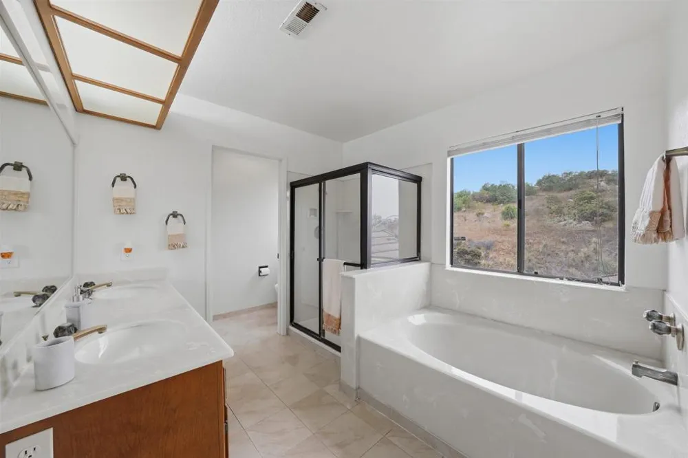 425 Avenida Abajo El Cajon, CA 92020