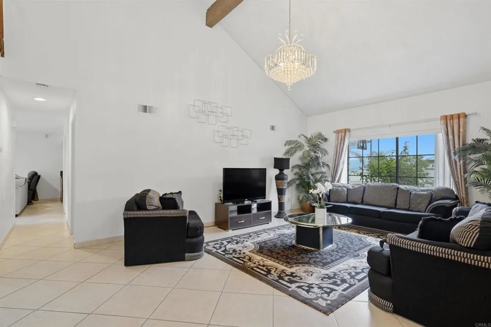 425 Avenida Abajo El Cajon, CA 92020