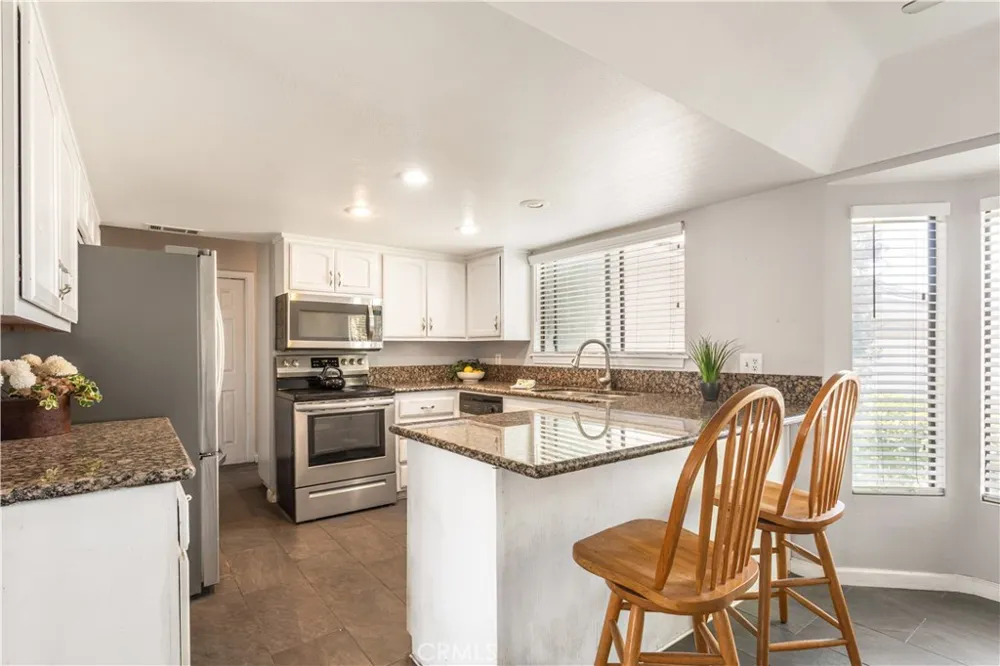 22741 Cascade Canyon Lake, CA 92587