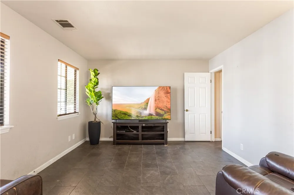 22741 Cascade Canyon Lake, CA 92587
