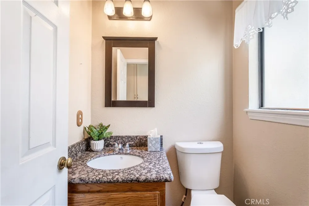 22741 Cascade Canyon Lake, CA 92587