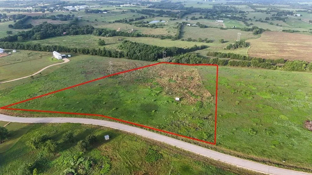 227 Vineyard View Trail Carmine, TX 78932
