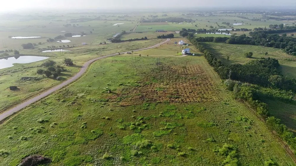 227 Vineyard View Trail Carmine, TX 78932