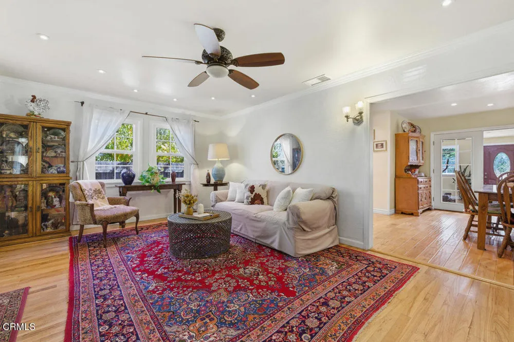 386 Larmier Avenue Oak View, CA 93022
