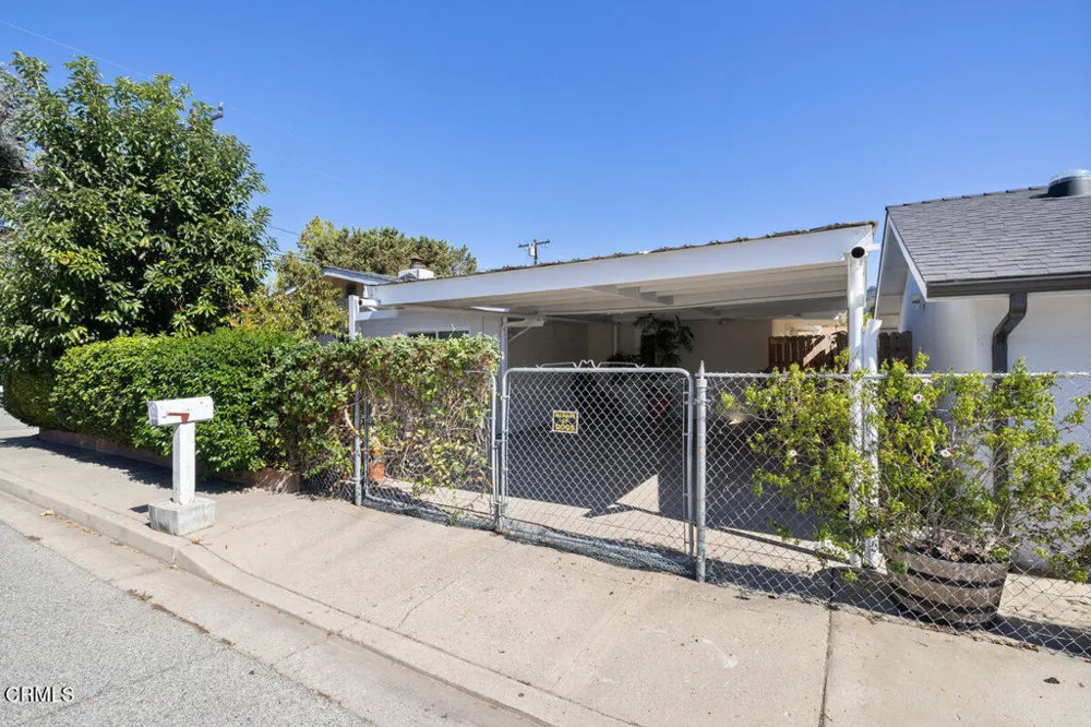 386 Larmier Avenue Oak View, CA 93022