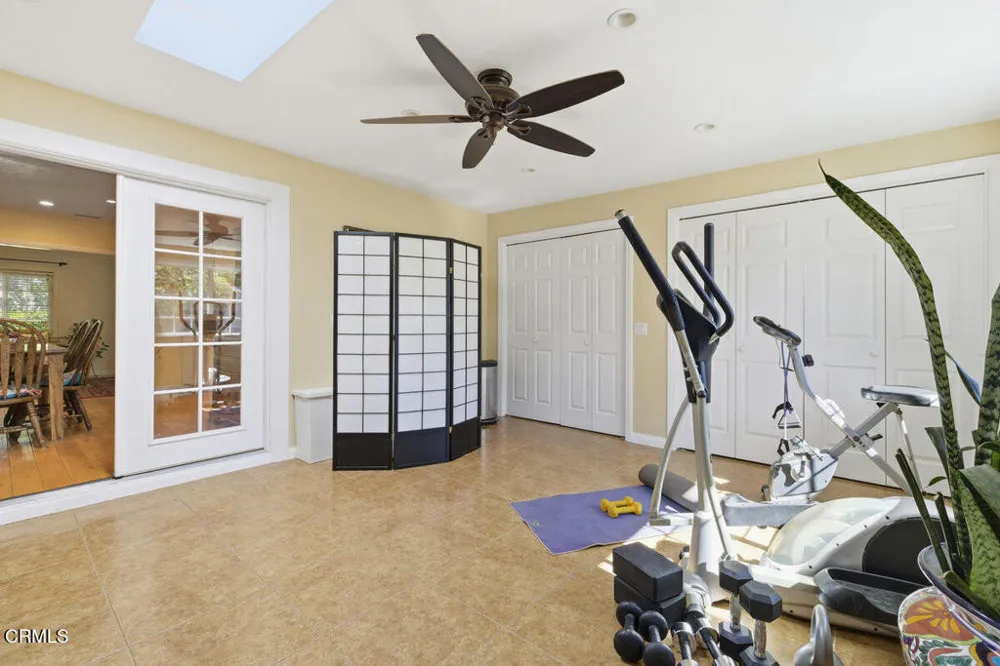 386 Larmier Avenue Oak View, CA 93022