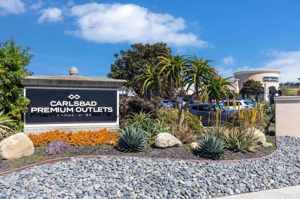 2652 Allium Way Carlsbad, CA 92008