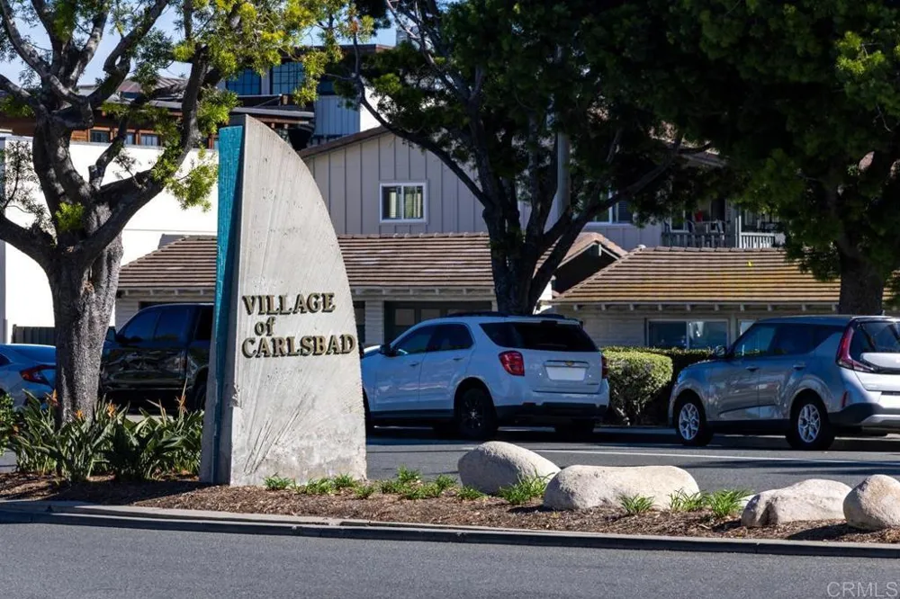 2652 Allium Way Carlsbad, CA 92008