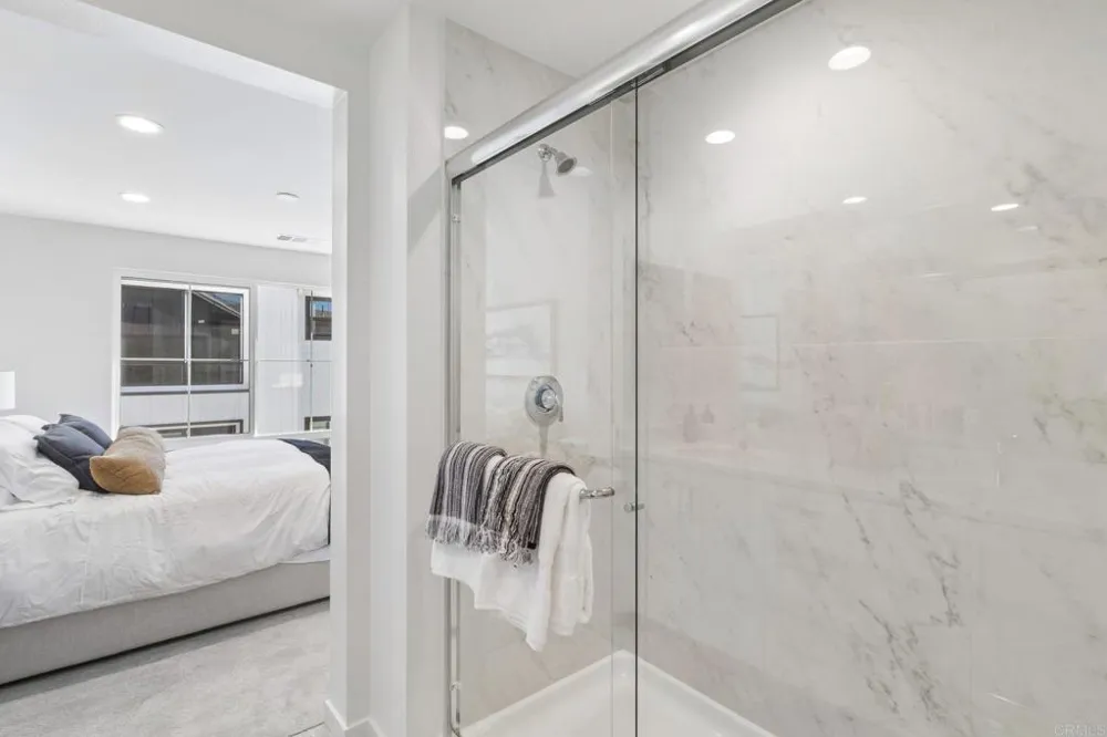 2652 Allium Way Carlsbad, CA 92008